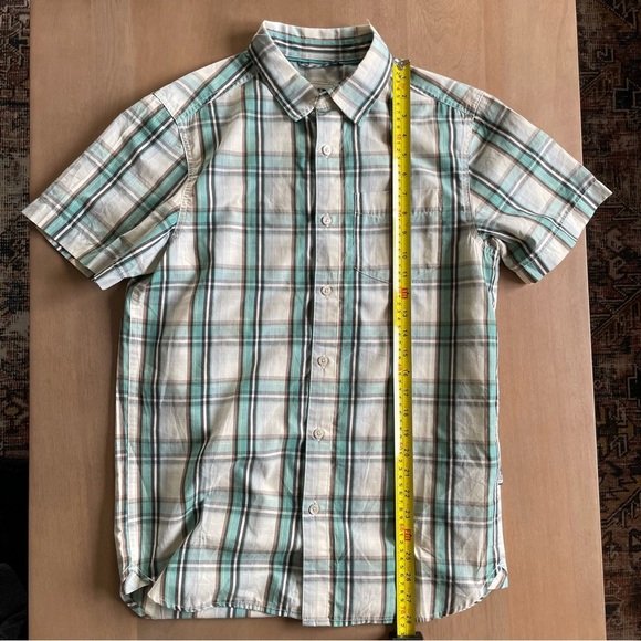 The North Face Green and White Casual Button Down Shirt - Picture 2 of 5